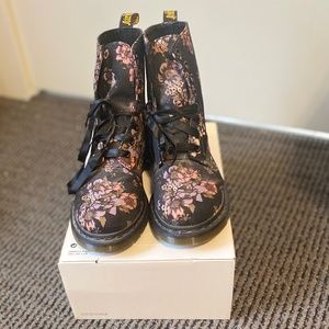 Floral Print Dr Martens Airwair